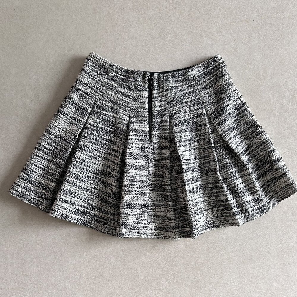 Alice + Olivia Davies Pleated Tweed Skirt ASO Taylor Swift - Picture 7 of 11